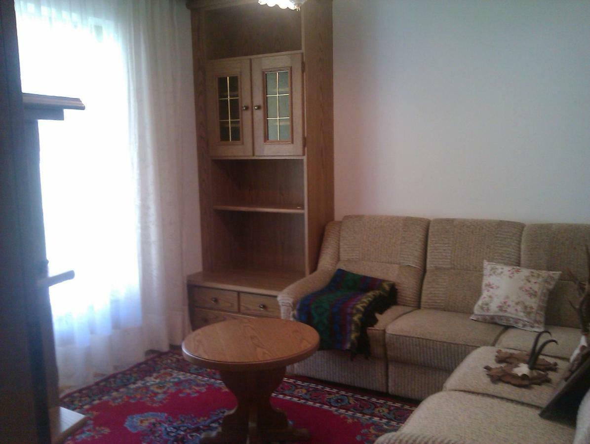 Casa *